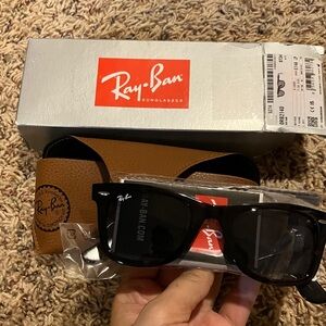 Ray-Ban Classic Black Sunglasses with Brown Case